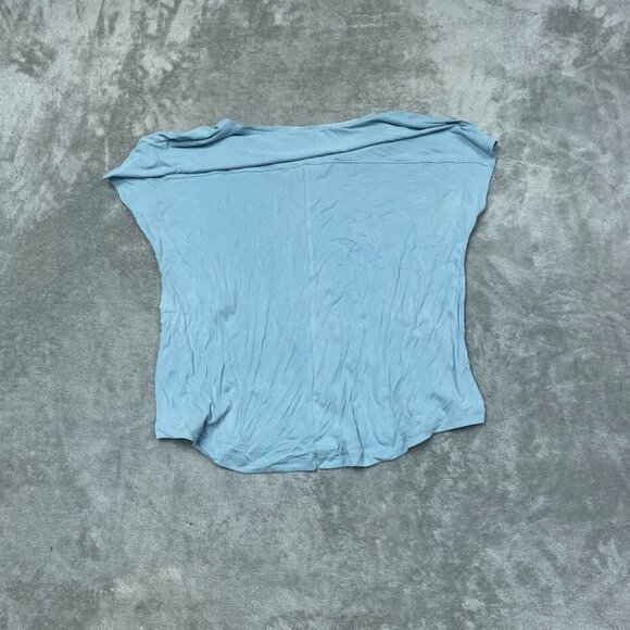 Womens 32 Deg Light Blue V-Neck Short Sleeve Top M Soft Stretchy Fabric NWT 6625 - Picture 2 of 7